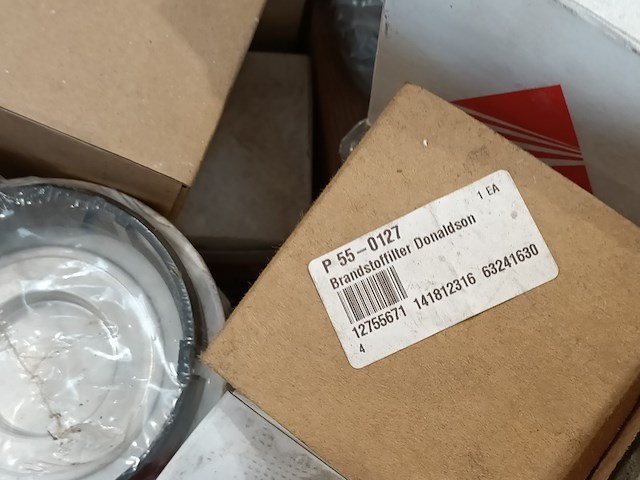 Partij olie en lucht filters - afbeelding 3 van  13