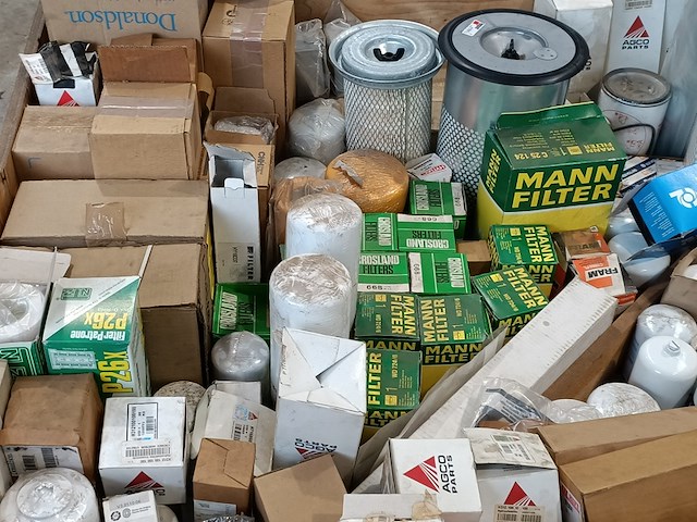 Partij olie en lucht filters - afbeelding 5 van  13