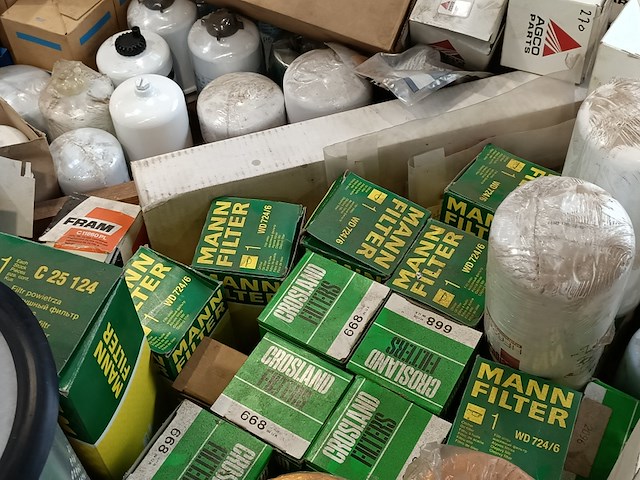 Partij olie en lucht filters - afbeelding 11 van  13