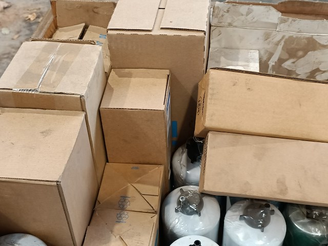 Partij olie en lucht filters - afbeelding 13 van  13