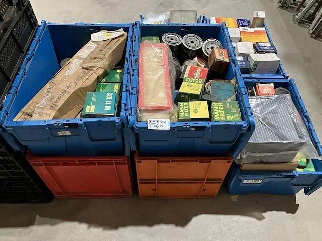 Partij oliefilters en filterdoeken - afbeelding 1 van  5