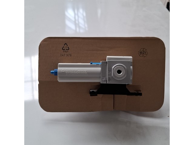 Partij olievernevelaars, festo - afbeelding 9 van  13