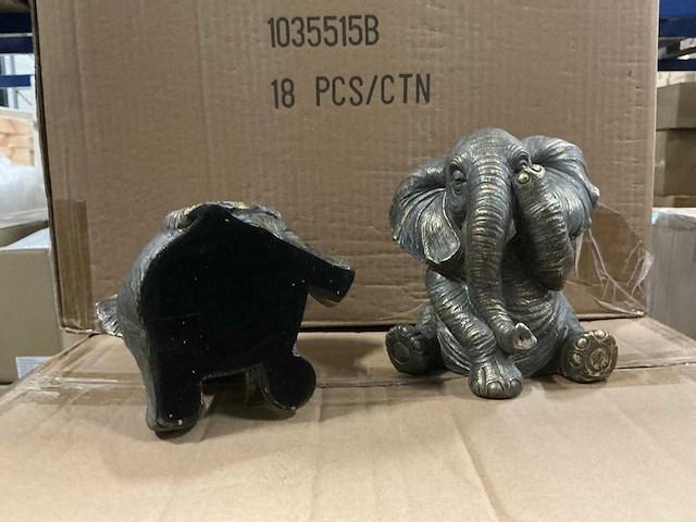 Partij olifanten beeldjes h15cm (123x) - afbeelding 1 van  1