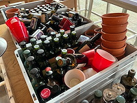 Partij olijfolie, azijn en tafelbenodigdheden - afbeelding 3 van  6