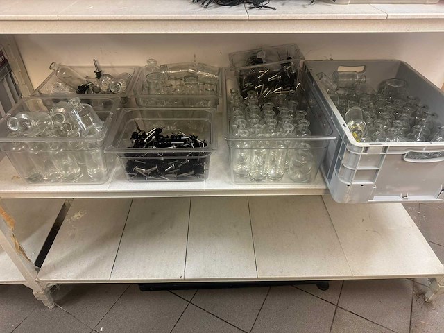 Partij olijfolie schenkflessen - afbeelding 1 van  3