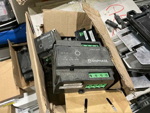 Partij omvormers (10x) - afbeelding 10 van  10