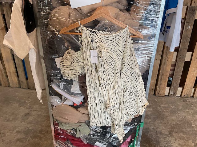 Partij onbezorgde kleding stukken (170x) - afbeelding 2 van  12