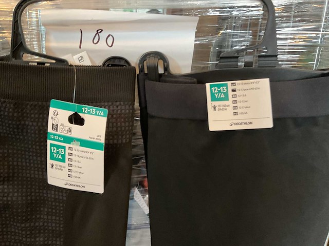 Partij onbezorgde kleding stukken (180x) - afbeelding 13 van  16