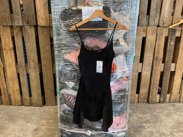 Partij onbezorgde kleding stukken (200x) - afbeelding 10 van  12