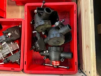 Partij onderdelen en bevestigingsmateriaal - afbeelding 3 van  8