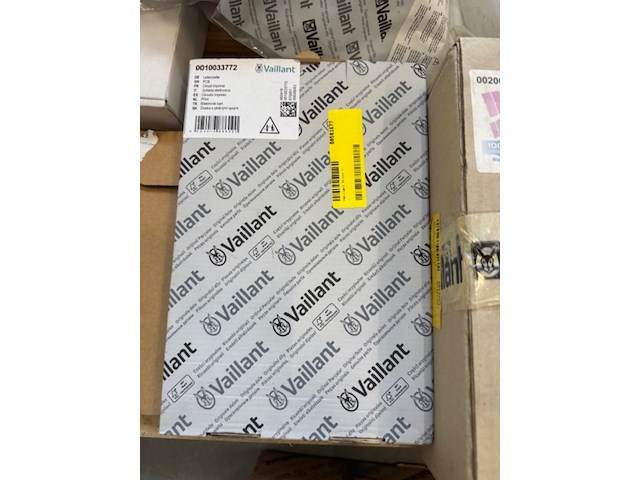 Partij onderdelen en servicekoffer vaillant - afbeelding 2 van  19