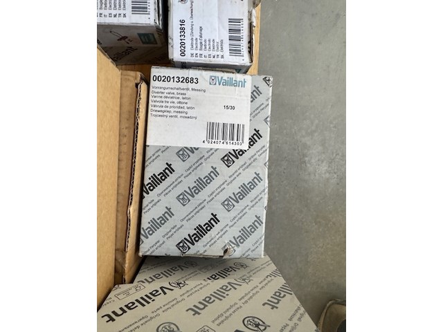 Partij onderdelen en servicekoffer vaillant - afbeelding 8 van  19