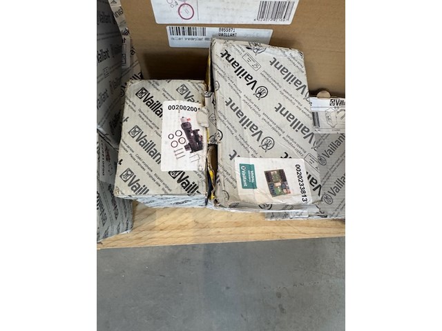 Partij onderdelen en servicekoffer vaillant - afbeelding 10 van  19