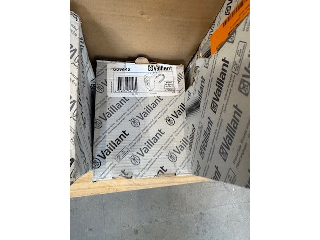 Partij onderdelen en servicekoffer vaillant - afbeelding 11 van  19