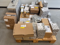 Partij onderdelen en servicekoffer vaillant - afbeelding 1 van  19