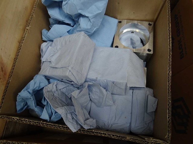 Partij onderdelen en toebehoren - afbeelding 7 van  7