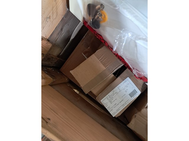 Partij onderdelen, garage inventaris en diversen - afbeelding 2 van  11