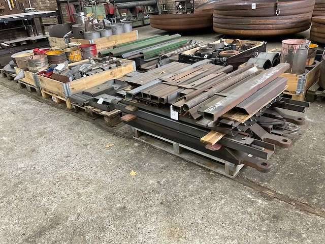 Partij onderdelen grondrol - afbeelding 1 van  15