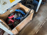 Partij onderdelen incl zeecontainer - afbeelding 13 van  16