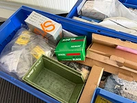 Partij onderdelen lineaire geleidingen - lineare geleiding - afbeelding 2 van  7
