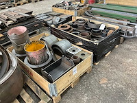 Partij onderdelen mesttank - afbeelding 2 van  9