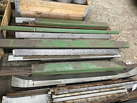 Partij onderdelen mesttank - afbeelding 5 van  7