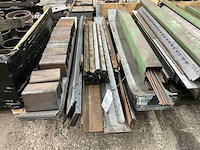 Partij onderdelen mesttank - afbeelding 6 van  7