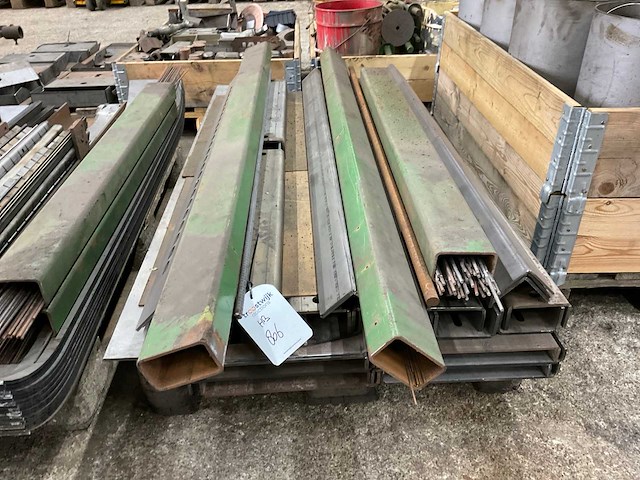 Partij onderdelen mesttank - afbeelding 7 van  7