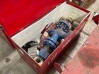 Partij onderdelen "mud pump parts" - afbeelding 1 van  2