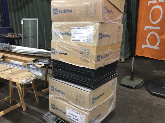 Partij onderdelen plafondsysteem - afbeelding 2 van  5