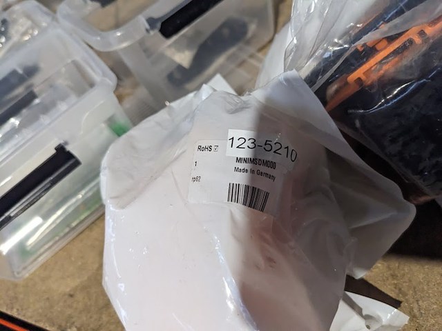 Partij onderdelen t.b.v elektrische voertuigen - afbeelding 2 van  16