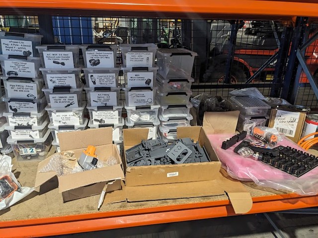 Partij onderdelen t.b.v elektrische voertuigen - afbeelding 10 van  16