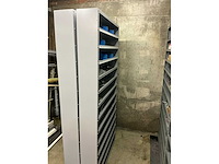 Partij onderdelen t.b.v. machinebouw in stalen vakkenkast (13x) - afbeelding 63 van  72