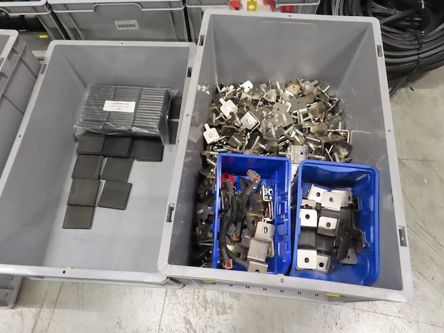 Partij onderdelen tbv mini loaders - afbeelding 2 van  14