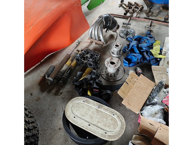 Partij onderdelen voor crossauto's - afbeelding 5 van  8