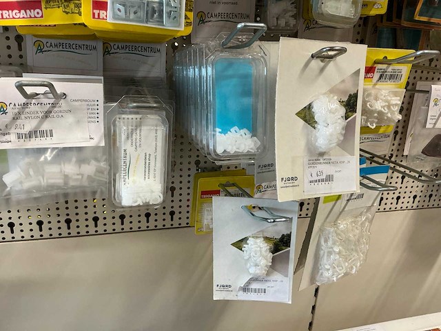 Partij onderdelen voor horren en gordijnen - afbeelding 2 van  25