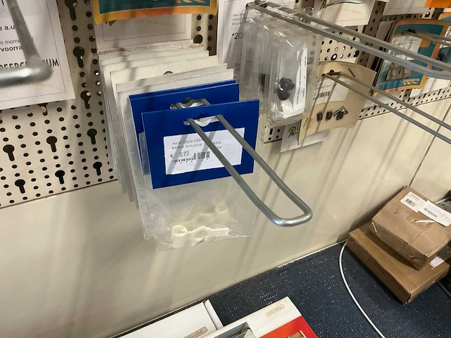 Partij onderdelen voor horren en gordijnen - afbeelding 8 van  25