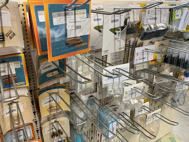 Partij onderdelen voor horren en gordijnen - afbeelding 10 van  25