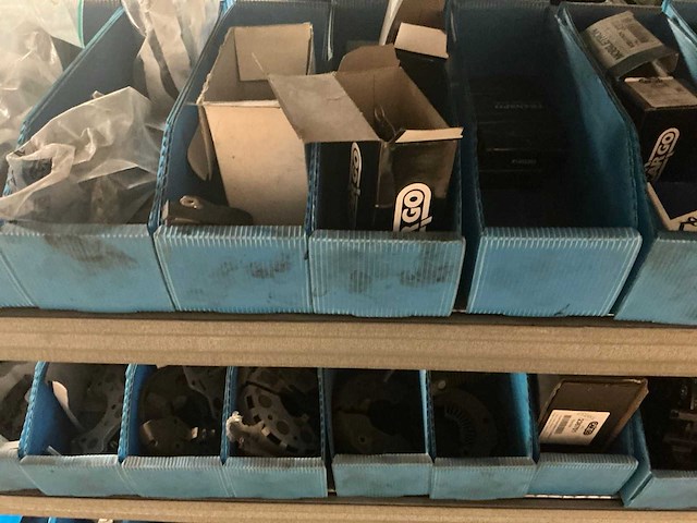 Partij onderdelen voor startmotoren en dynamo’s o.a cargo - afbeelding 18 van  26