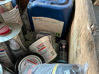 Partij onderhoudsmiddelen - afbeelding 2 van  7