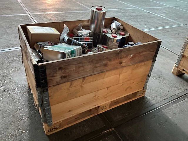 Partij onderhoudsmiddelen - afbeelding 6 van  7