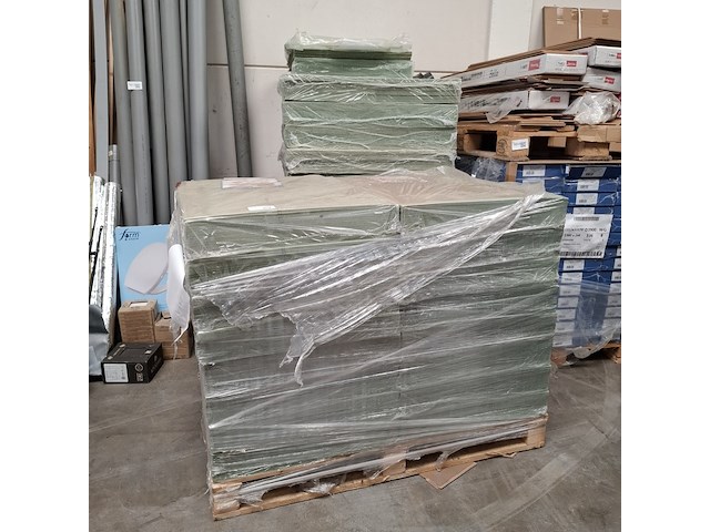 Partij ondervloer op 2x pallet - afbeelding 1 van  4