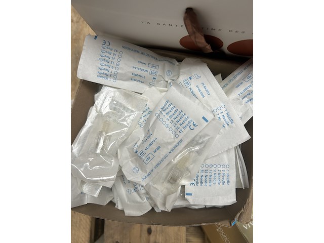 Partij (online) winkelvoorraad diversen - afbeelding 16 van  16