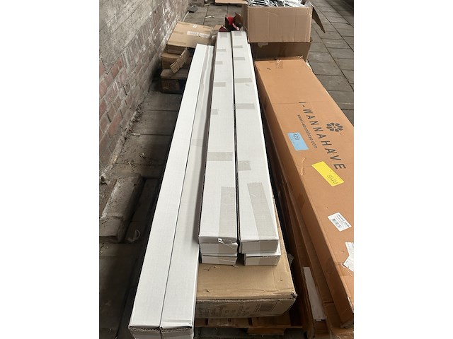 Partij (online) winkelvoorraad diversen - afbeelding 7 van  7