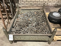 Partij oogbouten - afbeelding 1 van  4