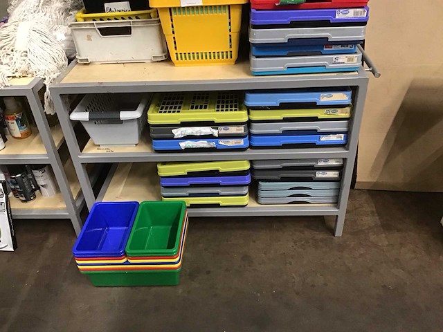 Partij opbergkratten en diversen - afbeelding 2 van  3