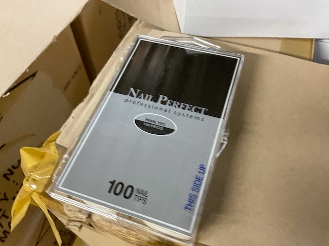 Partij opzet nagels - afbeelding 1 van  12