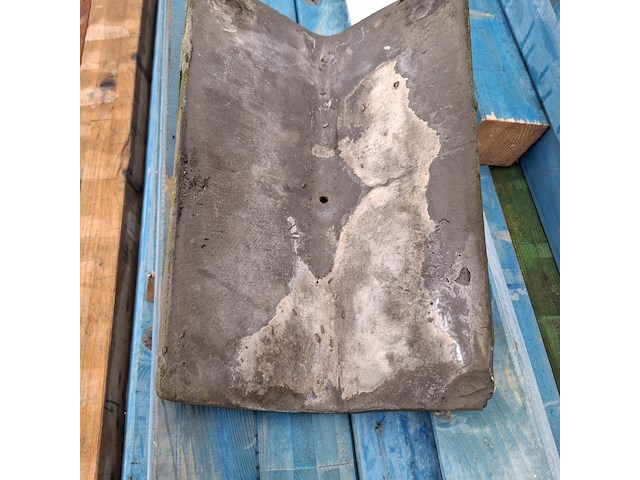 Partij oud gesmoorde friese dakpannen - afbeelding 5 van  9