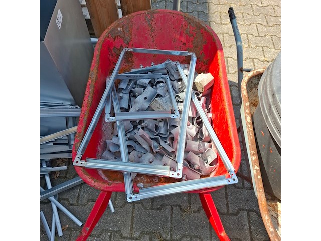Partij oud ijzer - afbeelding 6 van  6