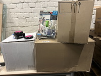 Partij outdoor artikelen w.o. tracker - afbeelding 1 van  9